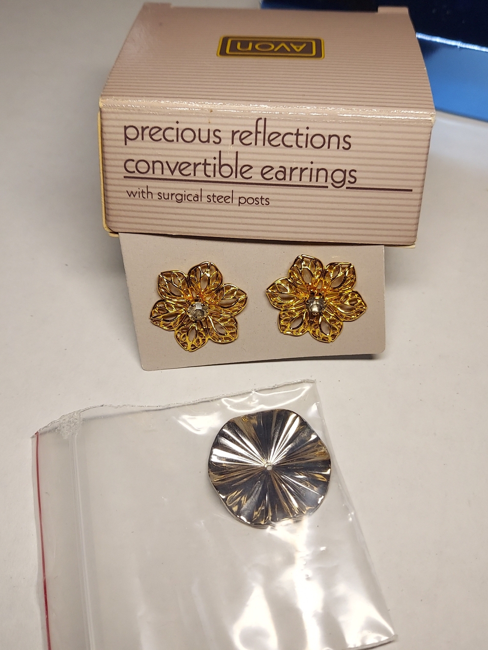 Vintage Avon Precious Reflections Gold Flower Convertible Earrings
